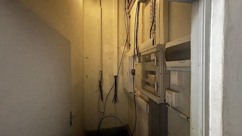 To Let commercial Property for Rent in Maitland Western Cape